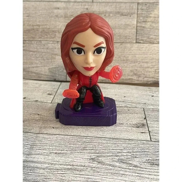 2020 Scarlet Witch Marvel Studios Heroes Figure # 4 McDonalds Happy Meal - Picture 1 of 5